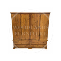 BALTIC SOLID PINE 4 DRAWER AND 4 DOOR WARDROBE IN GOLDEN OAK 