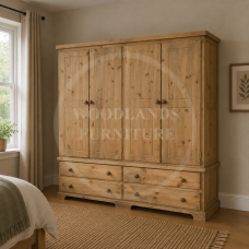 BALTIC SOLID PINE 4 DRAWER AND 4 DOOR WARDROBE IN LIGHT OAK WAX