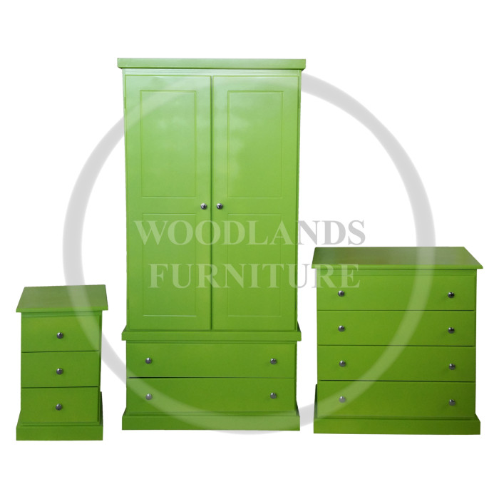 CAMBRIDGE 3 PIECE BEDROOM SET IN GREEN CAMBRIDGE 3 PIECE BEDROOM SET IN GREEN