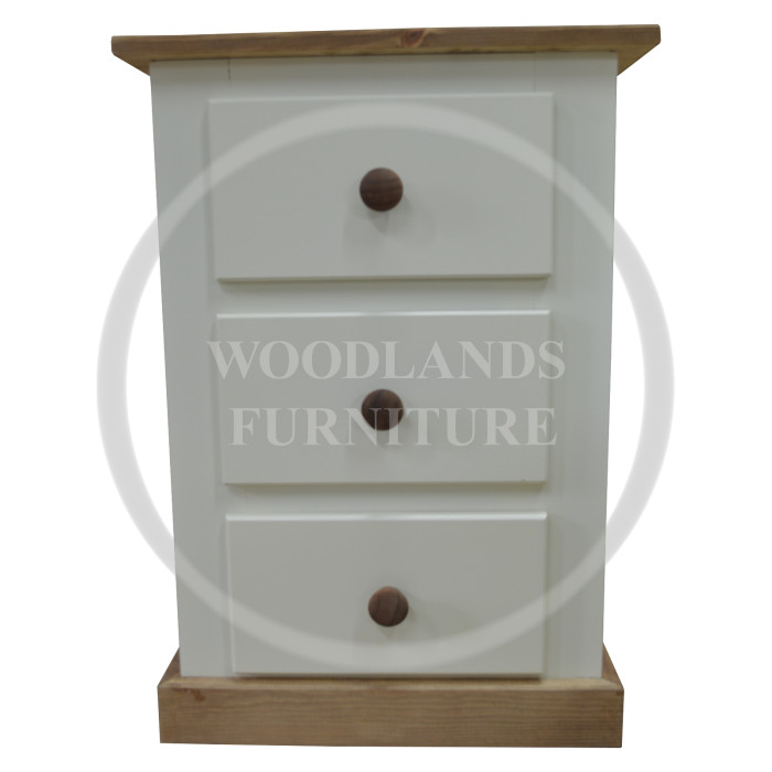 COUNTRY 3 DRAWER BEDSIDE IN IVORY
