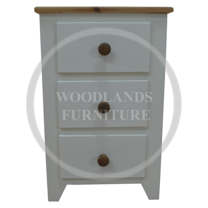 COUNTRY SHAKER 3 DRAWER BEDSIDE IN IVORY COUNTRY SHAKER 3 DRAWER BEDSIDE IN IVORY