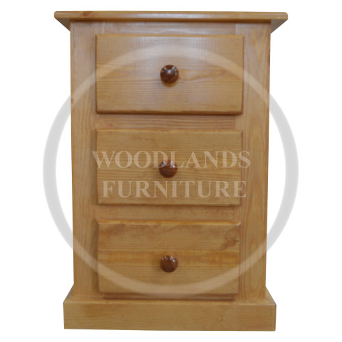 DEWSBURY SOLID PINE 3 DRAWER BEDSIDE IN LIGHT OAK POLISHED