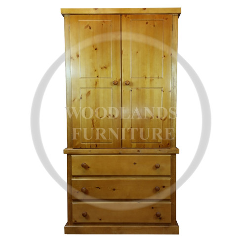DEWSBURY GENTS SOLID PINE 3 DRAWER WARDROBE IN LIGHT OAK WAX