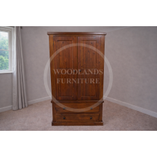 DEWSBURY GENTS SOLID PINE 2 DRAWER WARDROBE IN GOLDEN OAK POLISHED