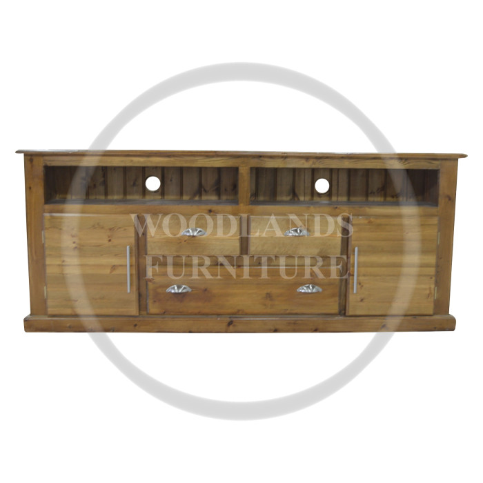 DEWSBURY SOLID PINE 2 DOOR 3 DRAWER TV CABINET IN KENILWORTH POLISHED DEWSBURY SOLID PINE 2 DOOR 3 DRAWER TV CABINET IN KENILWORTH POLISHED