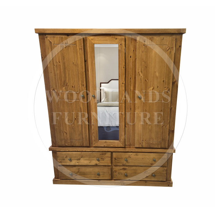 DEWSBURY PINE TRIPLE 4 DRAWER MIRRORED WARDROBE IN LIGHT OAK POLISHED DEWSBURY PINE TRIPLE 4 DRAWER MIRRORED WARDROBE IN LIGHT OAK POLISHED