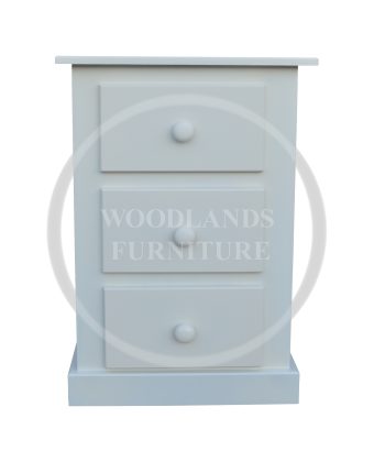 Dewsbury 3 Drawer Bedside Cabinet In White