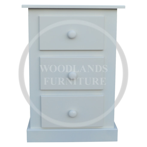 DEWSBURY 3 DRAWER BEDSIDE CABINET IN WHITE DEWSBURY 3 DRAWER BEDSIDE CABINET IN WHITE