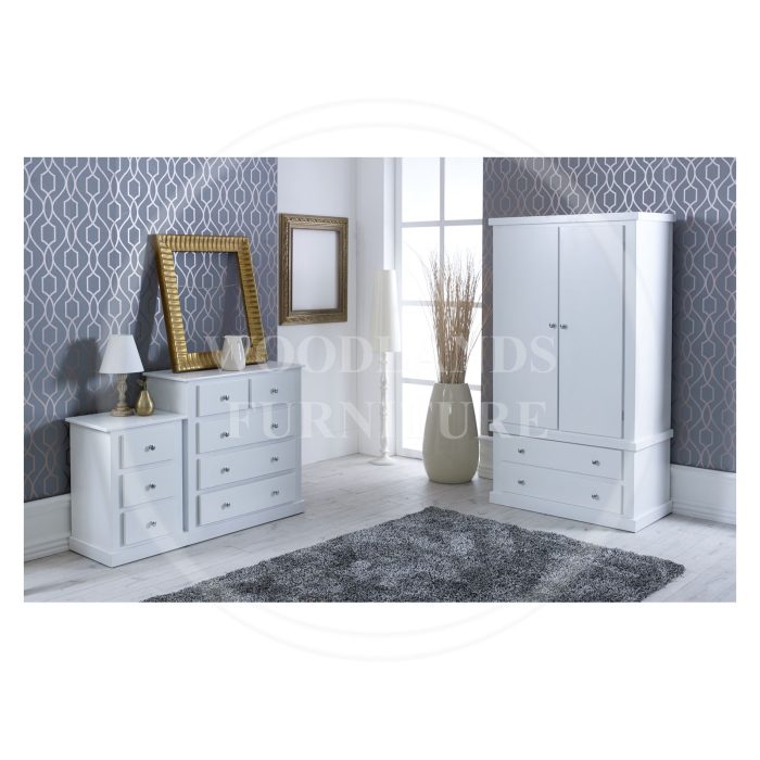 Handmade in England Dewsbury 3 Piece Bedroom Set in White - No Mirrored Doors