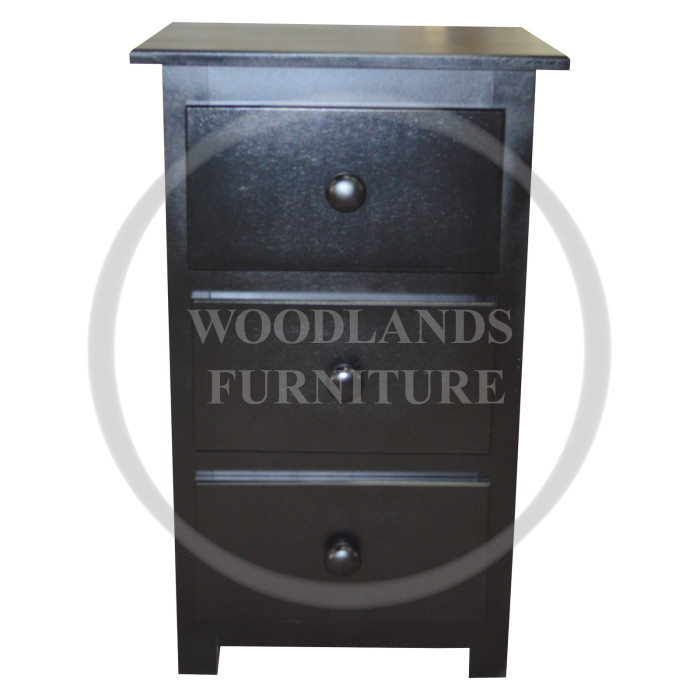SHAKER 3 DRAWER BEDSIDE CABINET SHAKER 3 DRAWER BEDSIDE CABINET