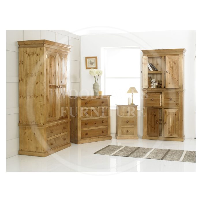Victorian Solid Pine 4 Piece Bedroom Set In Light Oak